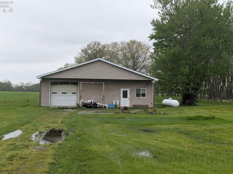 1614 County Road 238, Fremont, OH 43420 Photo 3