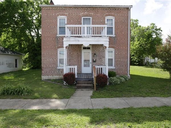 914 S Main St , De Soto, MO 63020