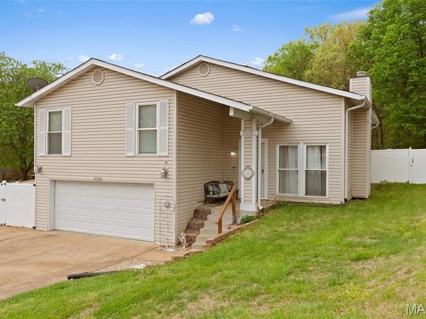 7213 Burgess Drive , Barnhart, MO 63012