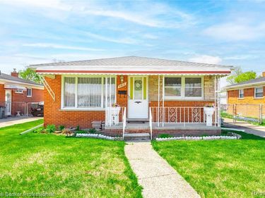 8915 Wormer Avenue, Redford Twp, MI 48239