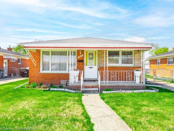 8915 Wormer Avenue, Redford Twp, MI 48239