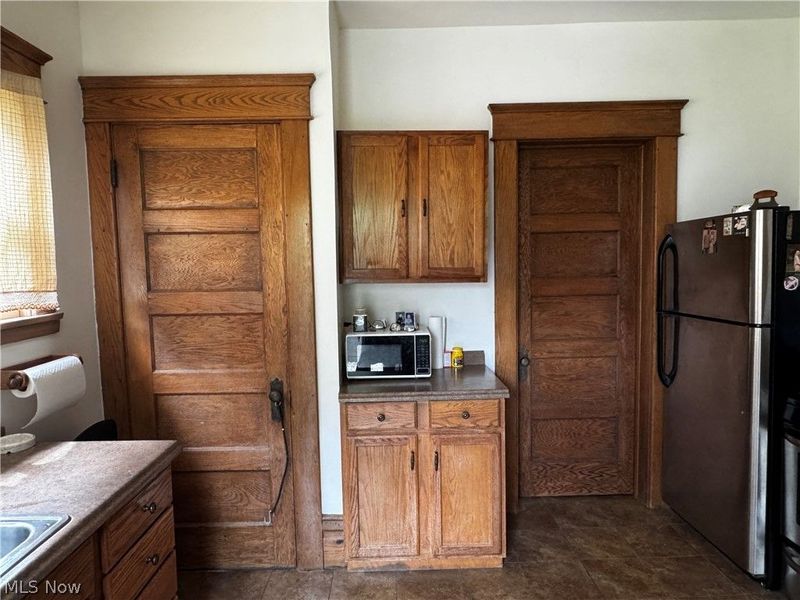 75 N Crawford Street, Millersburg, OH 44654 Photo 7
