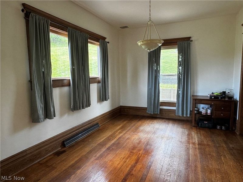 75 N Crawford Street, Millersburg, OH 44654 Photo 9
