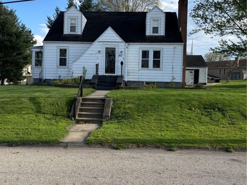 815 LIBERTY, Salem, OH 44460 Photo 1