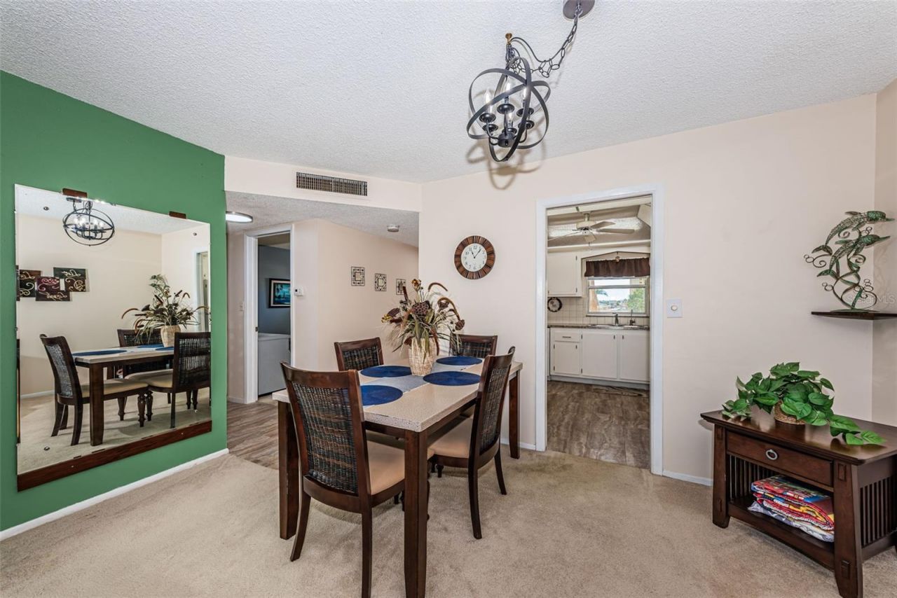 4725 Cove Circle , Unit 210, Saint Petersburg, FL 33708 Photo