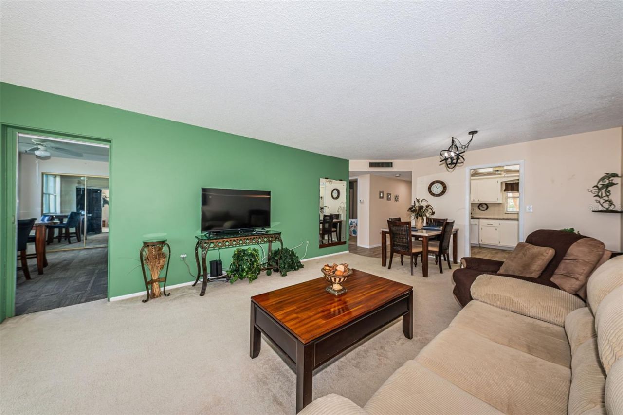 4725 Cove Circle , Unit 210, Saint Petersburg, FL 33708 Photo