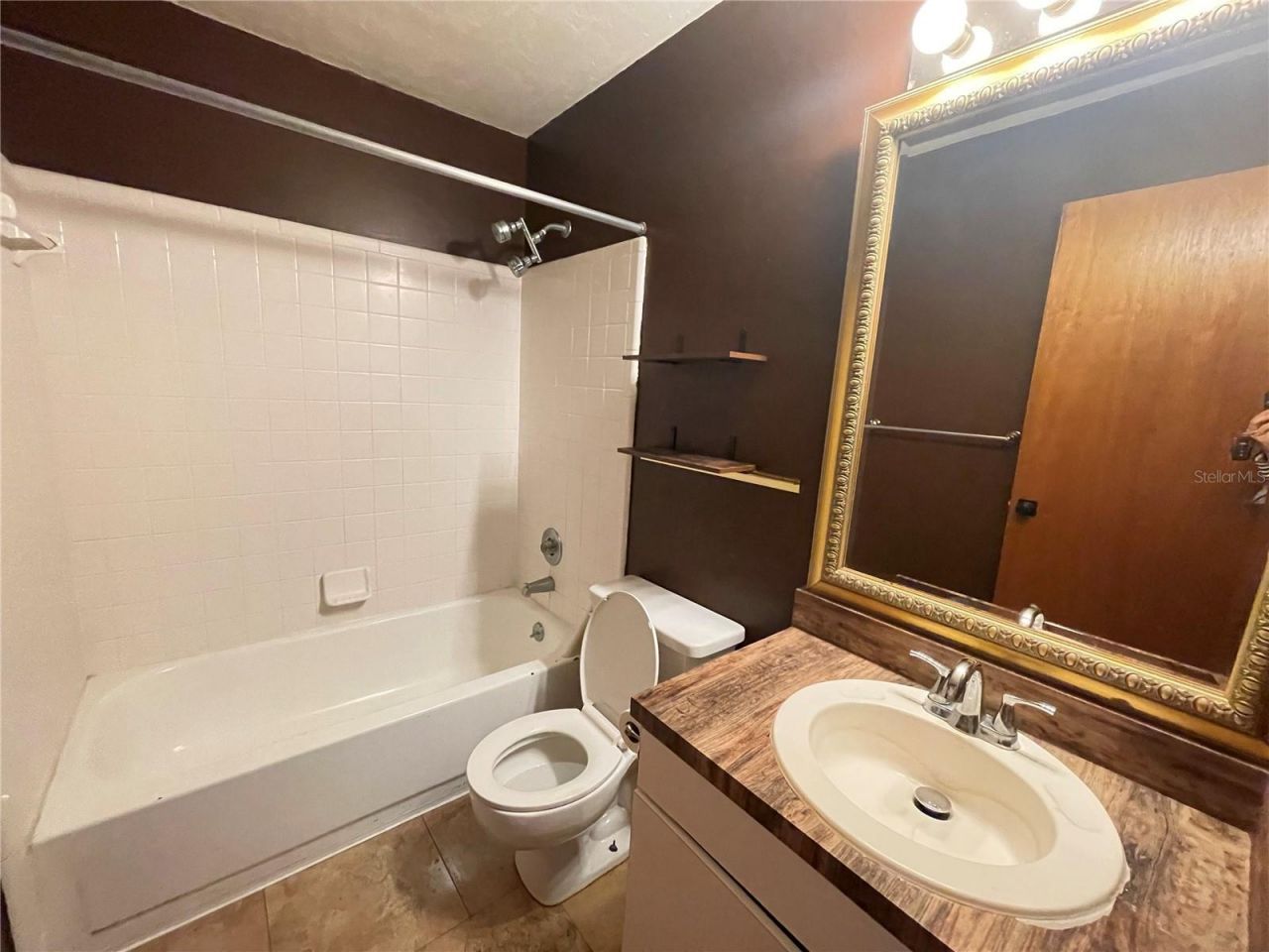 2735 SW 35 Place , Unit 1607, Gainesville, FL 32608 Photo