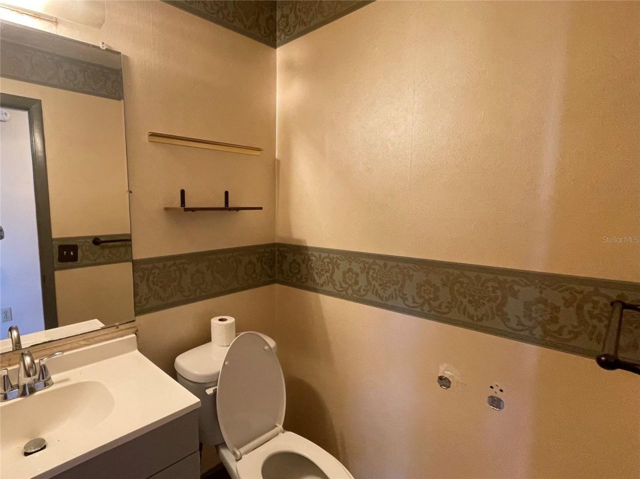 2735 SW 35 Place , Unit 1607, Gainesville, FL 32608 Photo