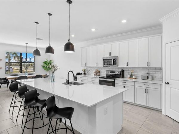 18307 Parksville DR, ESTERO, FL 33928