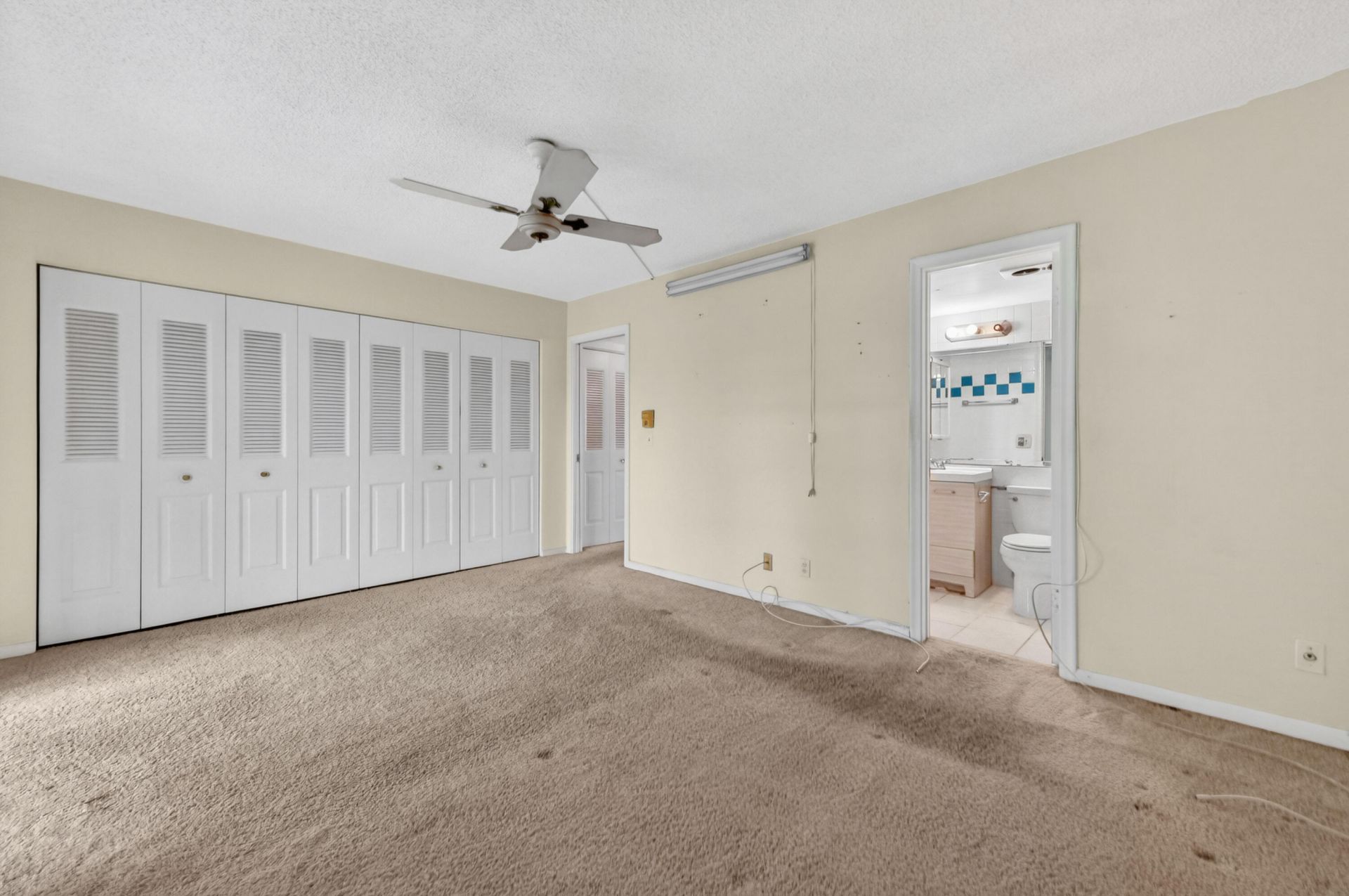 2 Chatham A, West Palm Beach, FL 33417 Photo