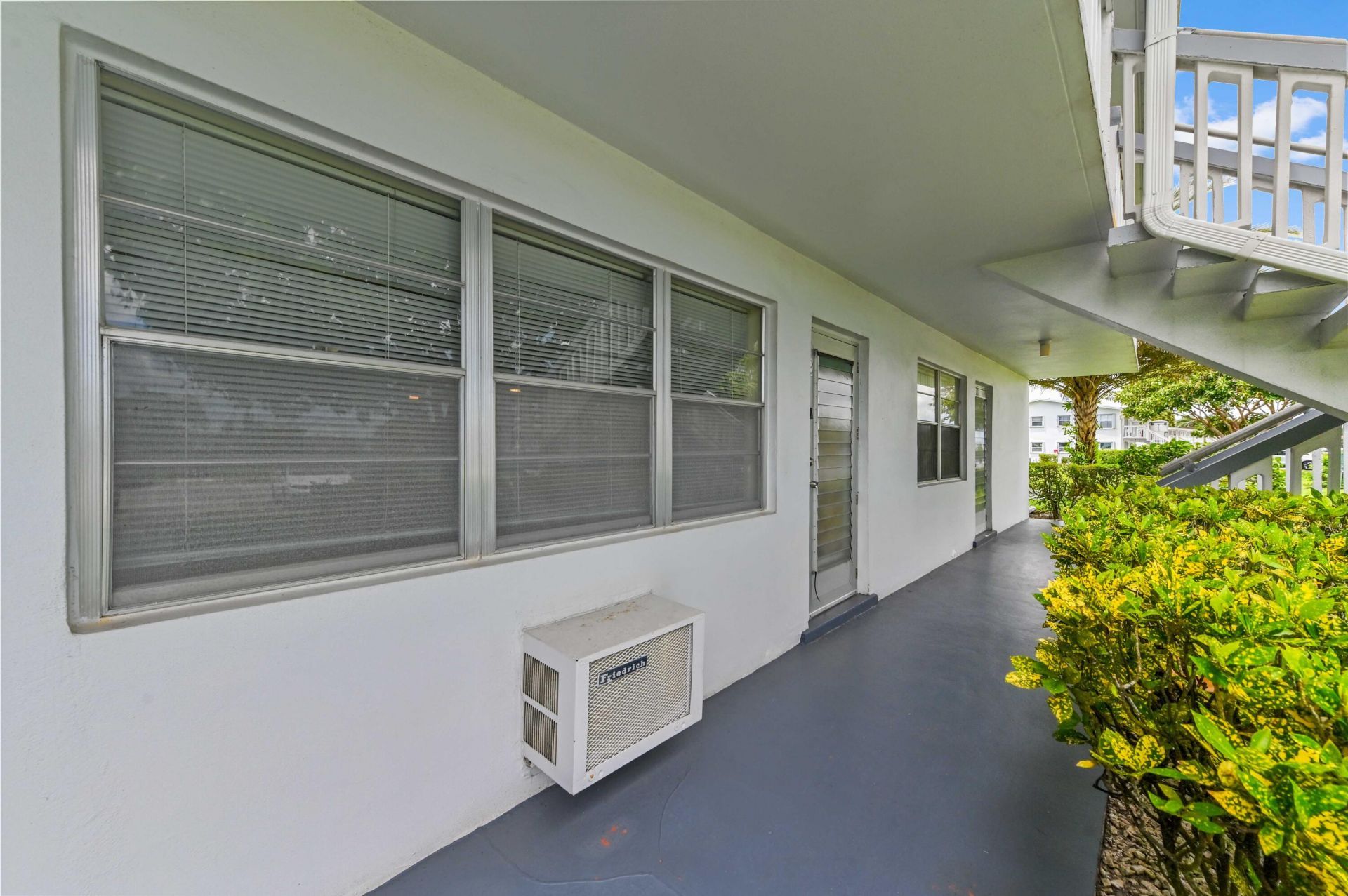 2 Chatham A, West Palm Beach, FL 33417 Photo