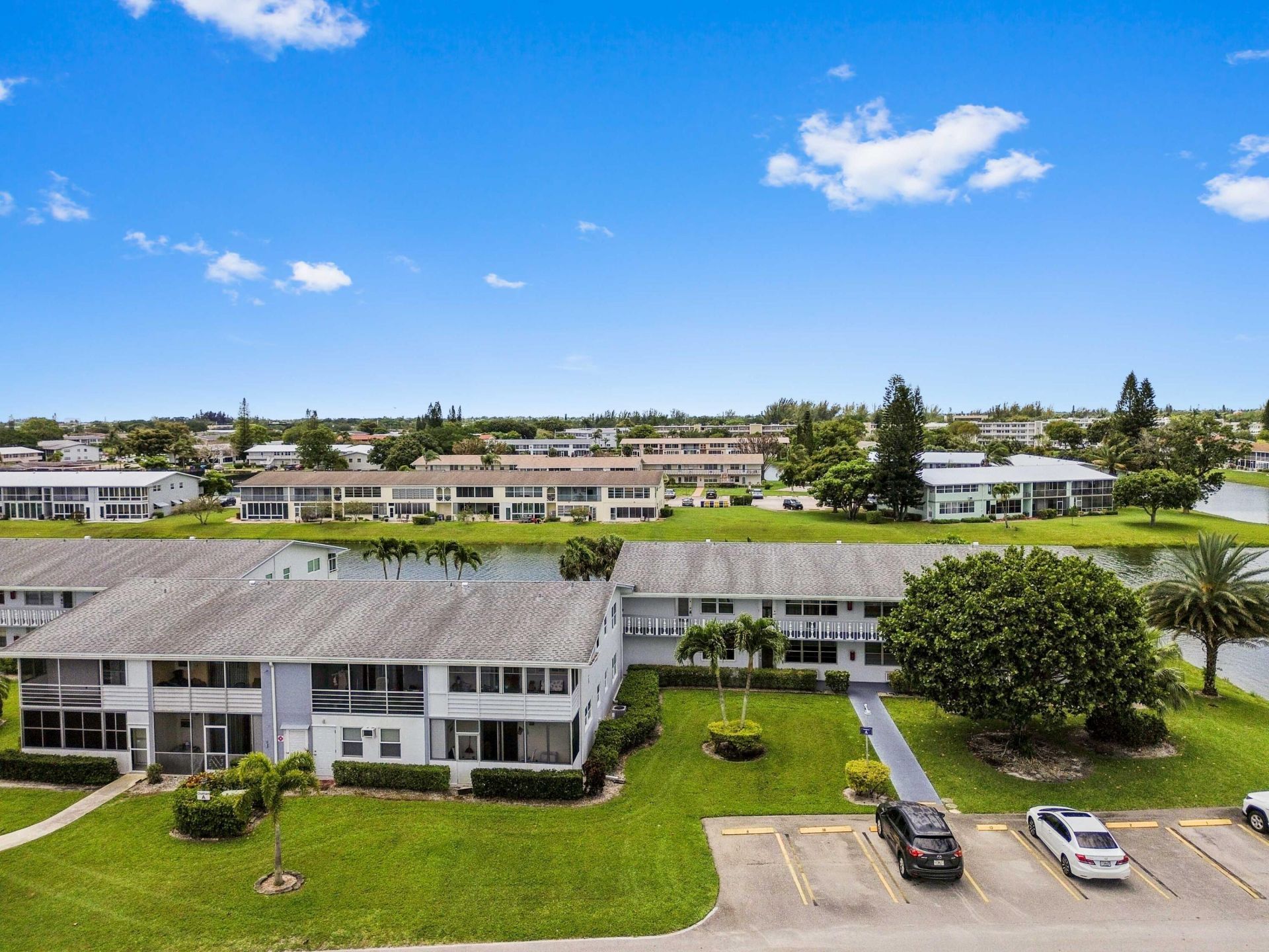 2 Chatham A, West Palm Beach, FL 33417 Photo