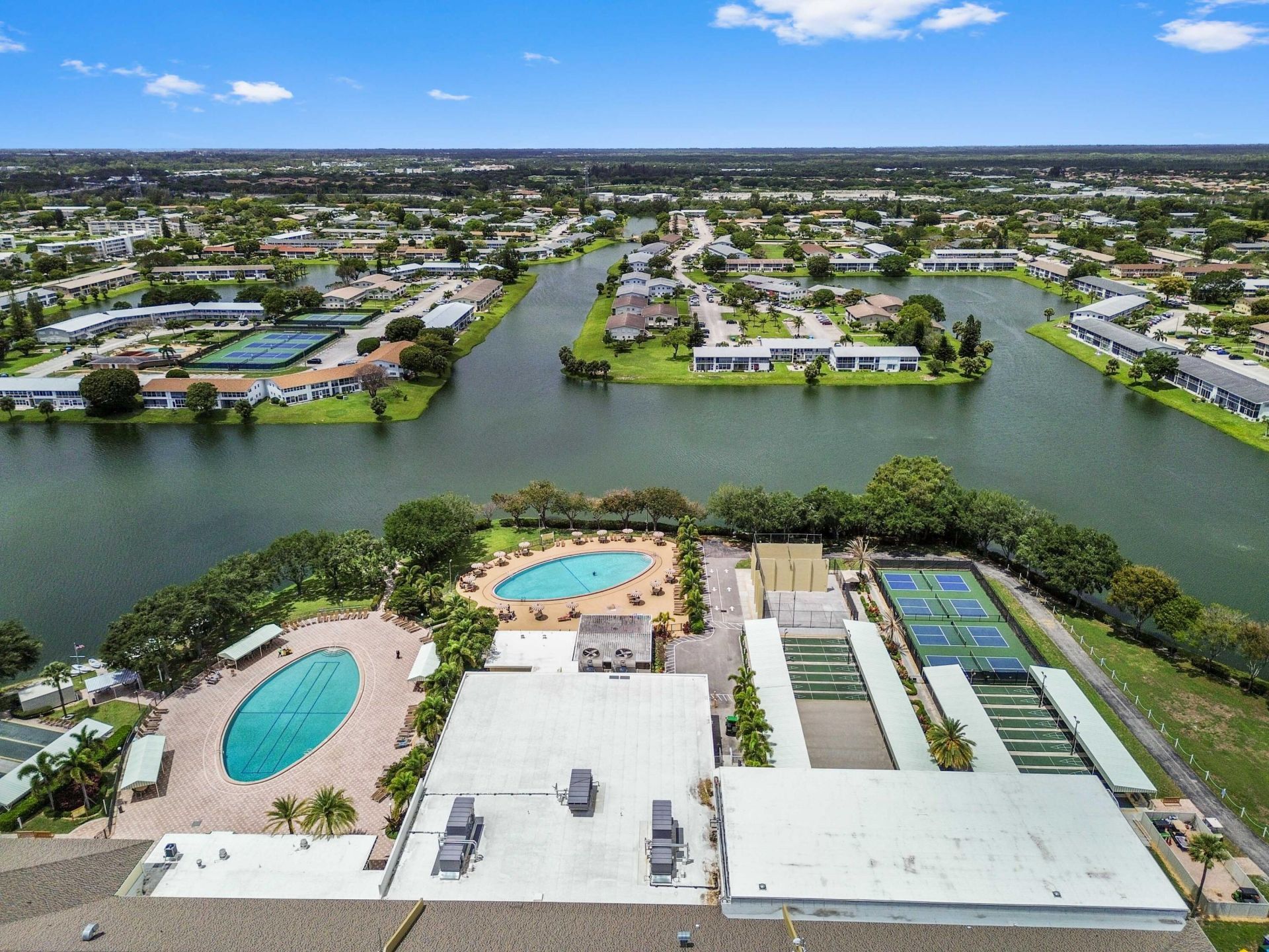 2 Chatham A, West Palm Beach, FL 33417 Photo