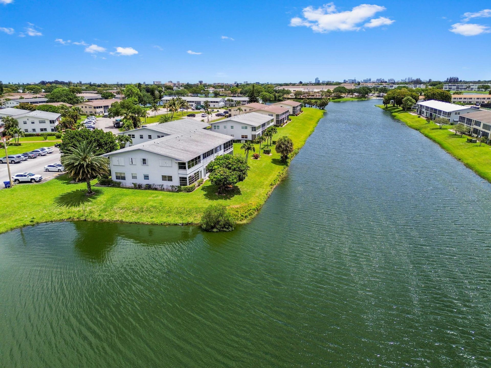 2 Chatham A, West Palm Beach, FL 33417 Photo
