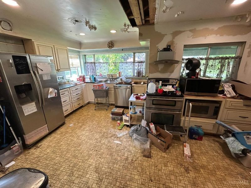 2810 Robers Avenue, Cincinnati, OH 45239 Photo 4