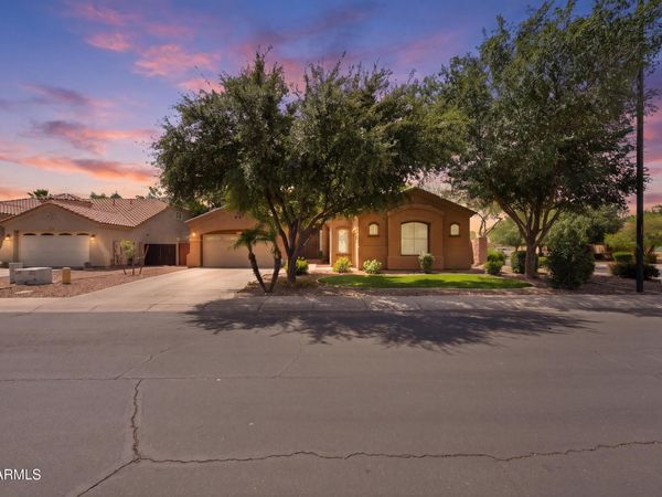 1235 E BARANCA Road, Gilbert, AZ 85297