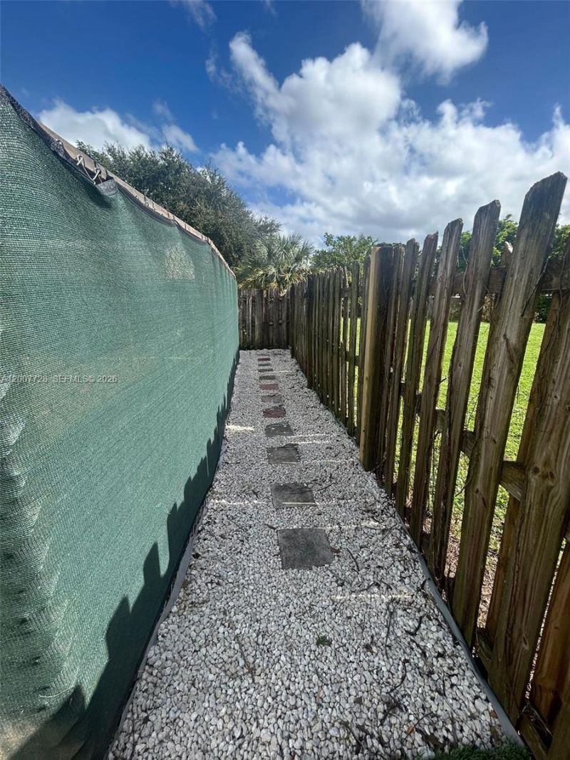 10467 S 228th Ln , Unit B, Boca Raton, FL 33428 Photo