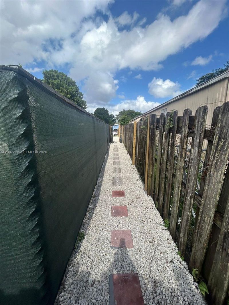 10467 S 228th Ln , Unit B, Boca Raton, FL 33428 Photo