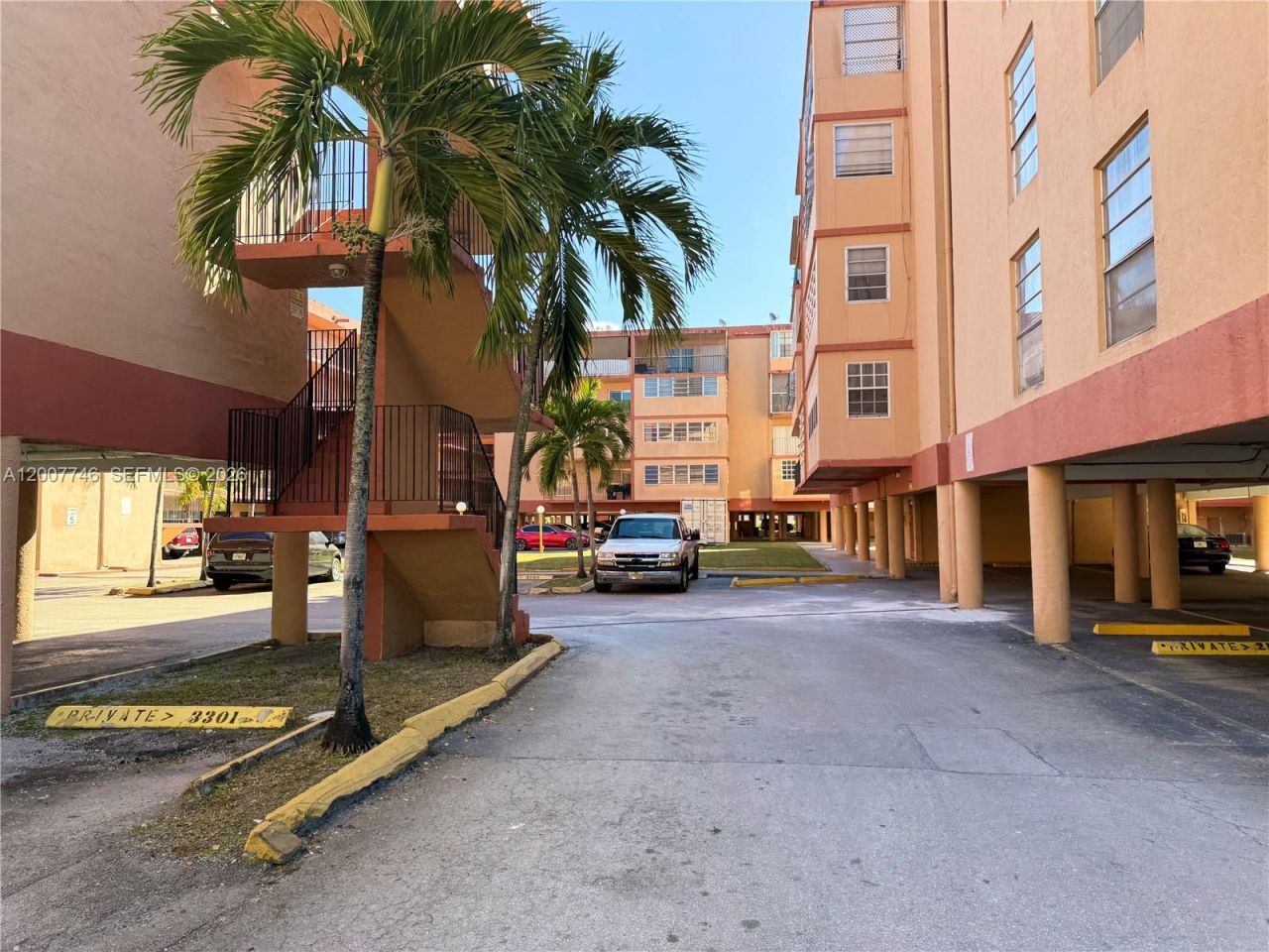 1850 W 56th St, Unit 2404, Hialeah, FL 33012 Photo
