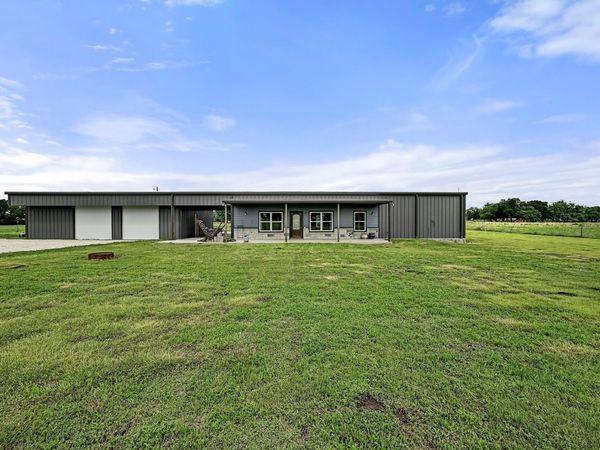 1608 County Road 204 , Liberty Hill, TX 78642
