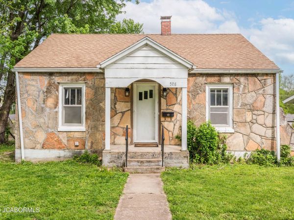 508 N OAK STREET, Eldon, MO 65026