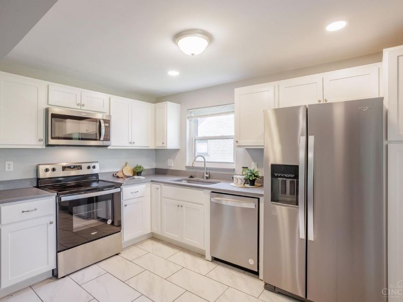 3611 Neiheisel Avenue, Green Township, OH 45238 Photo 8