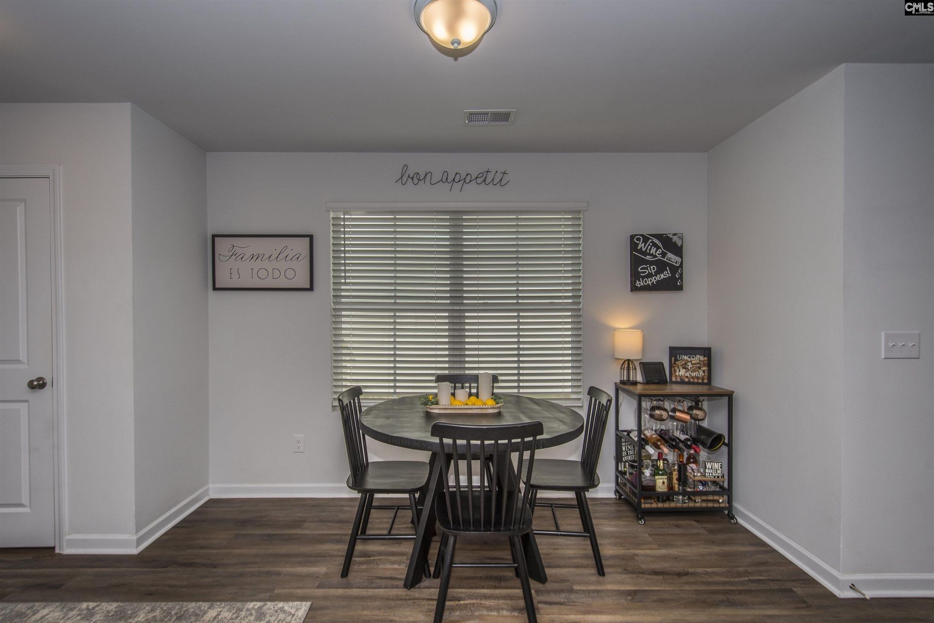 489 Kippen Lane Photo 4