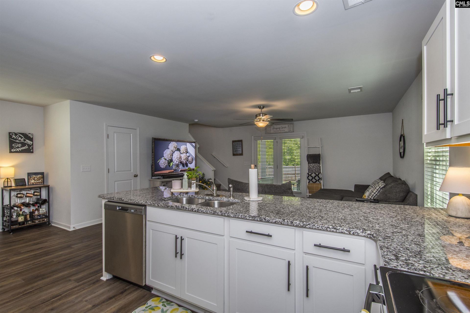 489 Kippen Lane Photo 8