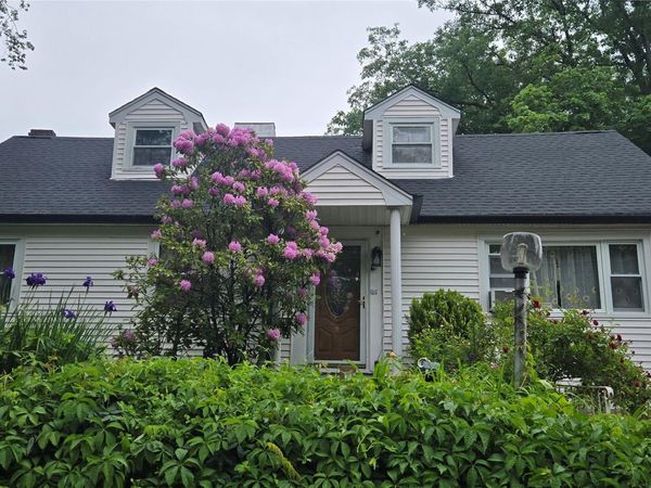 257 Schenck Avenue, Great Neck, NY 11021