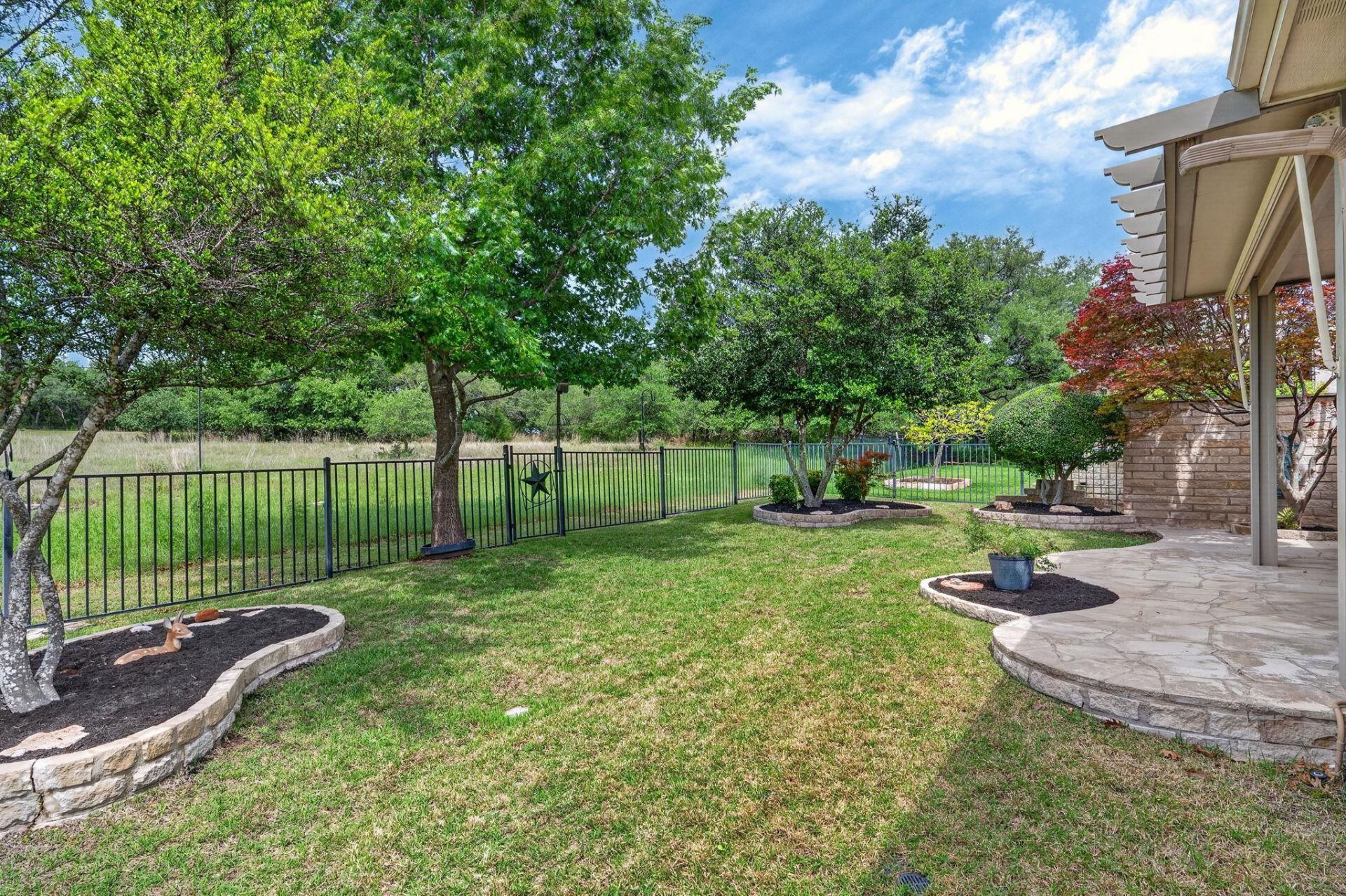 327 Fieldstone Dr, Georgetown, TX 78633 Main Photo