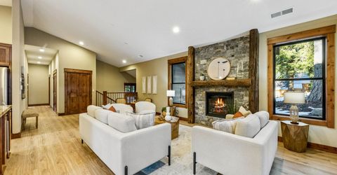 14765 Copenhagen Drive, Truckee, CA 96161 Photo