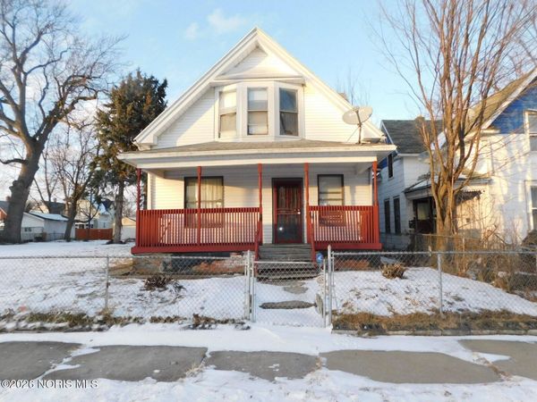 924 Pinewood Avenue , Toledo, OH 43607