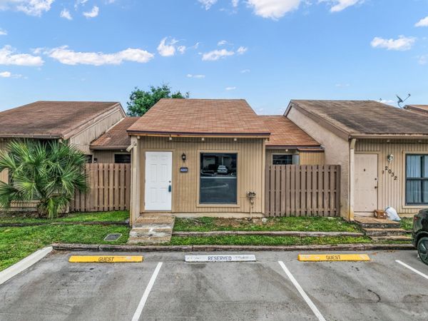 2026 SW 81st Way, Davie, FL 33324