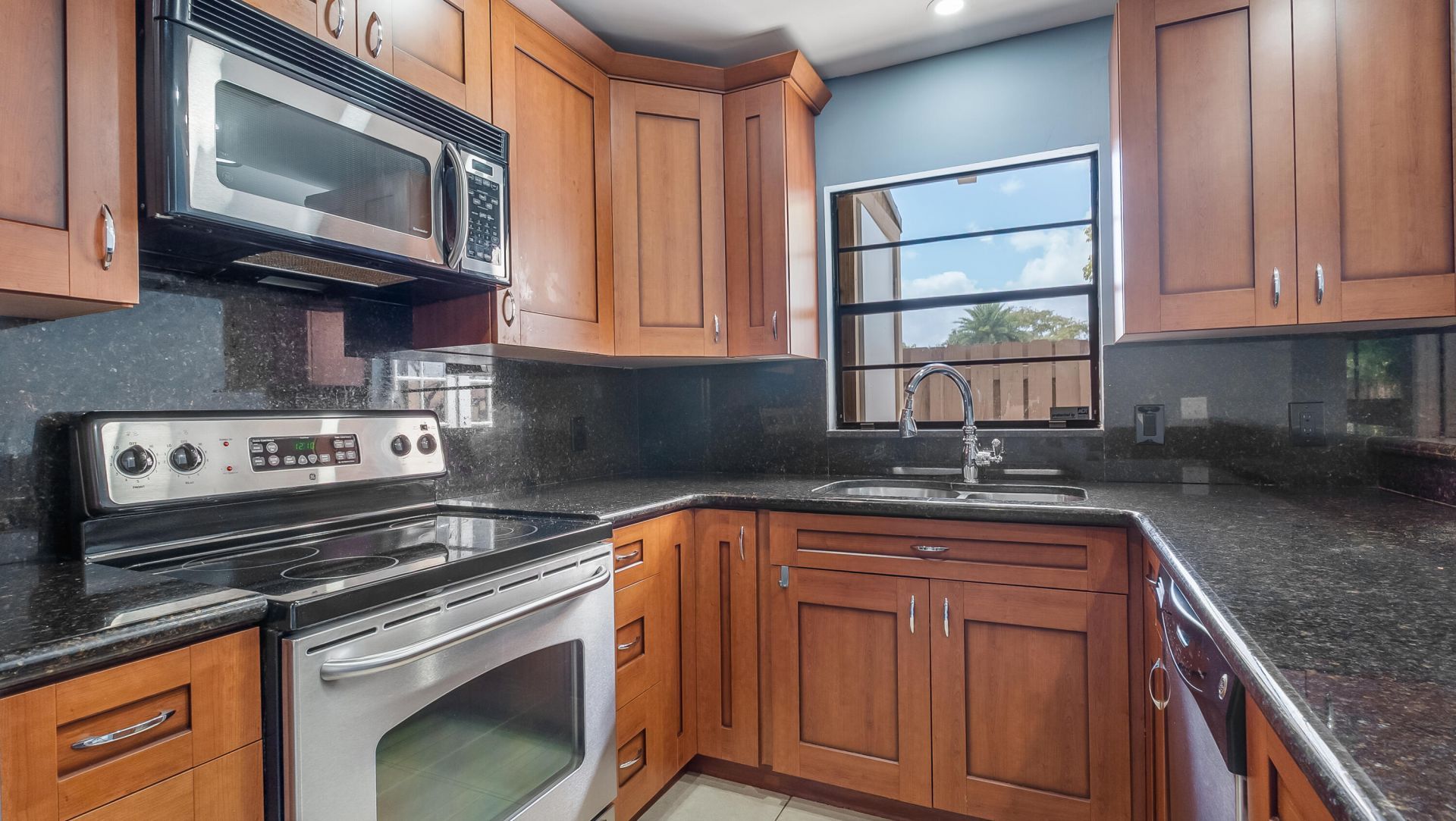 2026 SW 81st Way, Davie, FL 33324 Photo