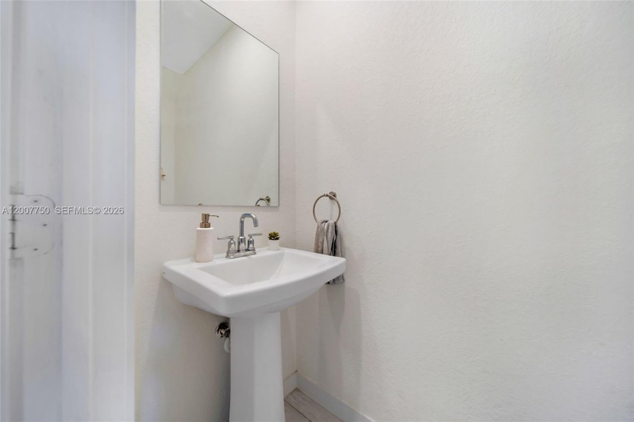 1158 SE 23rd Ave , Unit 1158, Homestead, FL 33035 Photo