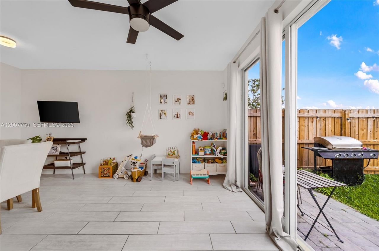 1158 SE 23rd Ave , Unit 1158, Homestead, FL 33035 Photo