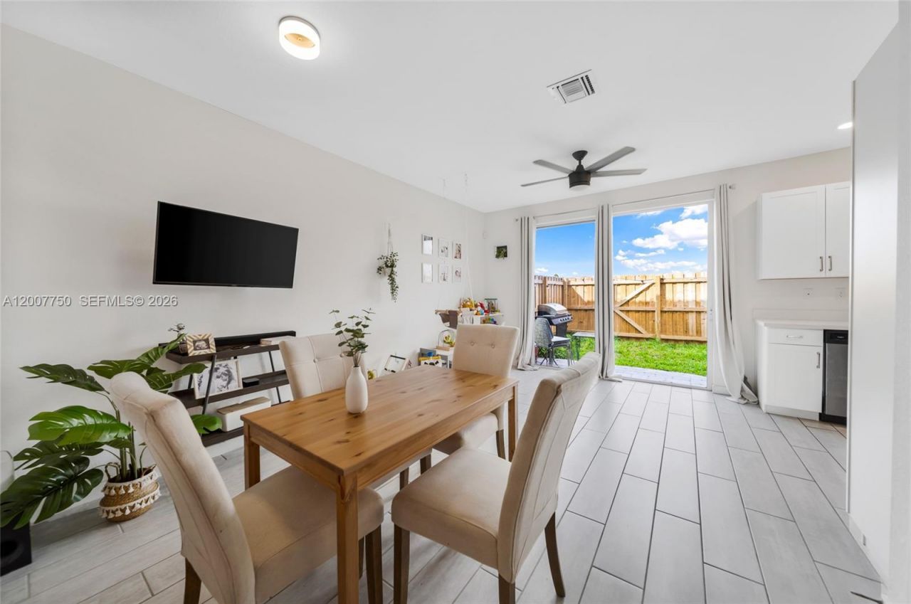 1158 SE 23rd Ave , Unit 1158, Homestead, FL 33035 Photo