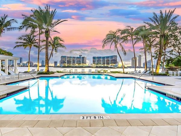 3105 NE 184th St , Unit 7201, Aventura, FL 33160