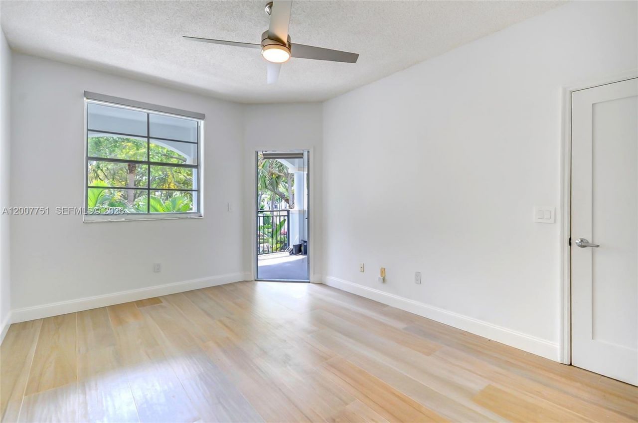 3105 NE 184th St, Unit 7201, Aventura, FL 33160 Photo