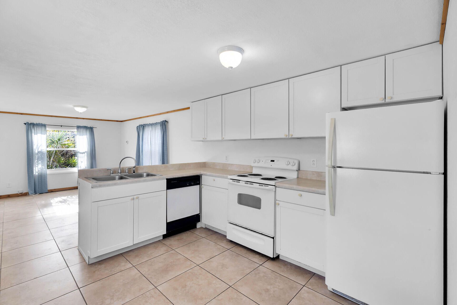 14 Pelican Road, Key Largo, FL 33037 Photo