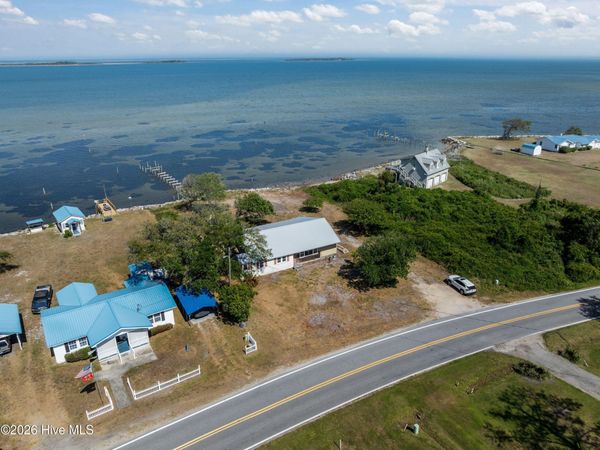 2472 Cedar Island Road , Cedar Island, NC 28520