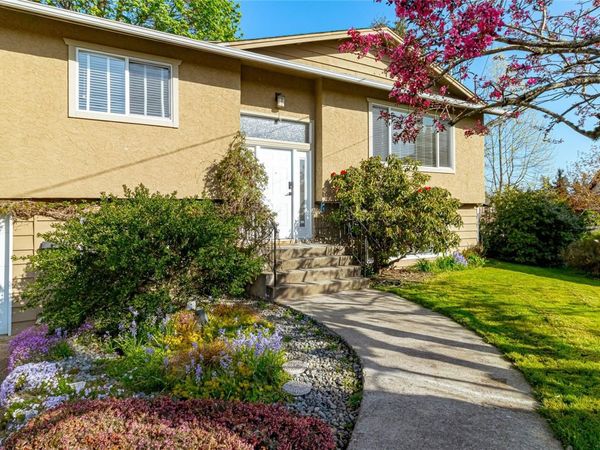 3141 Highfield Rd , Duncan, BC V9L 4A6