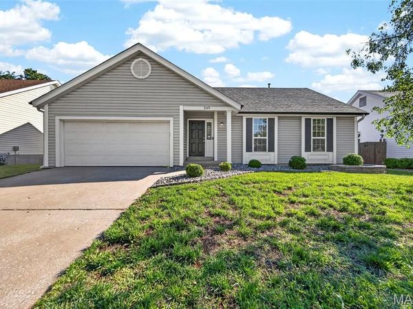 549 Rancho Lane, Florissant, MO 63031