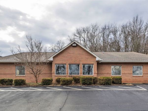 339 Lindsay Rd, Zelienople, PA 16063