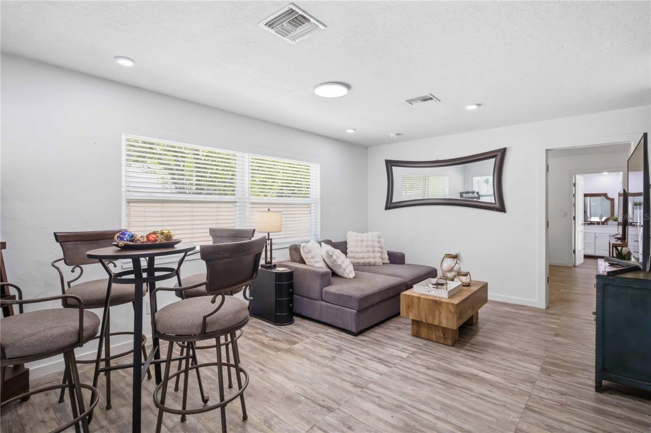 2565 Browning Street , Sarasota, FL 34237 Photo