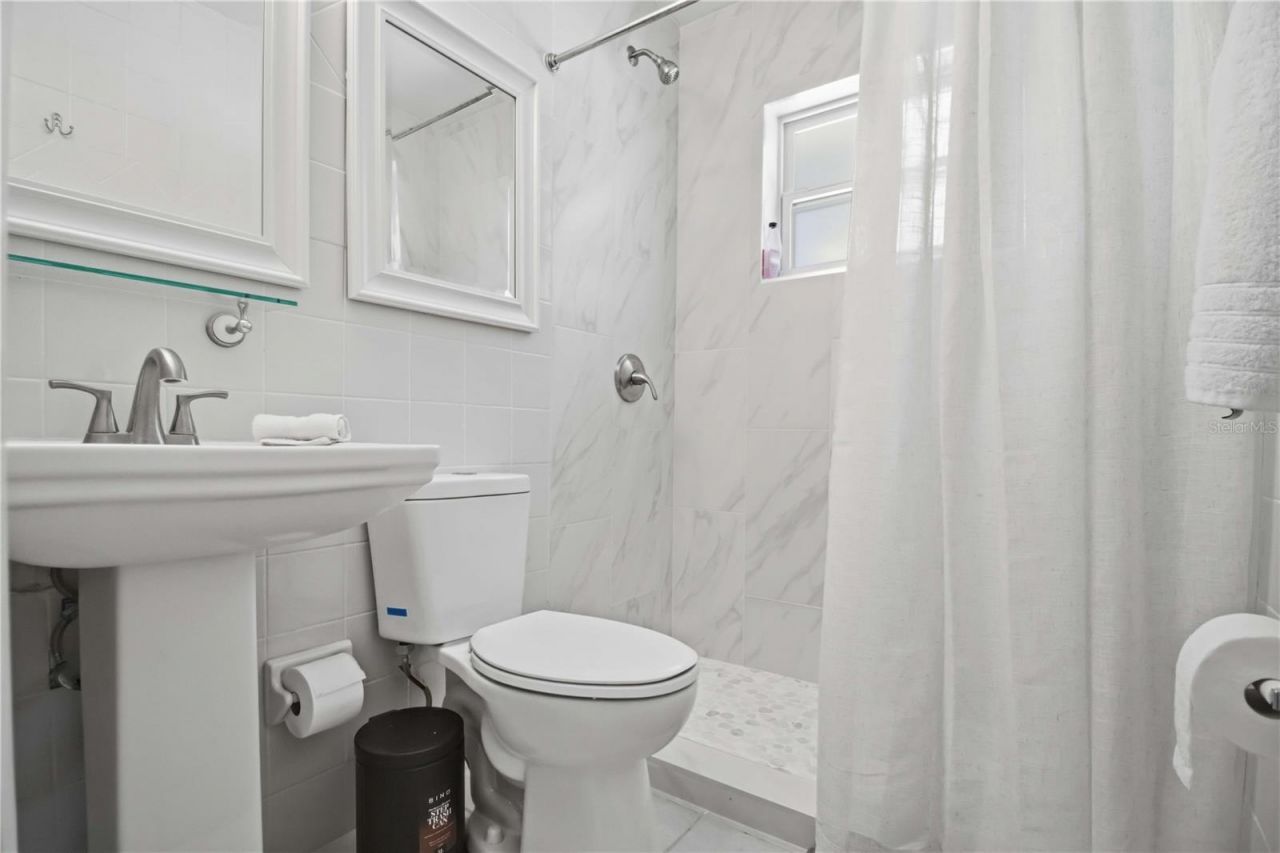 2565 Browning Street , Sarasota, FL 34237 Photo