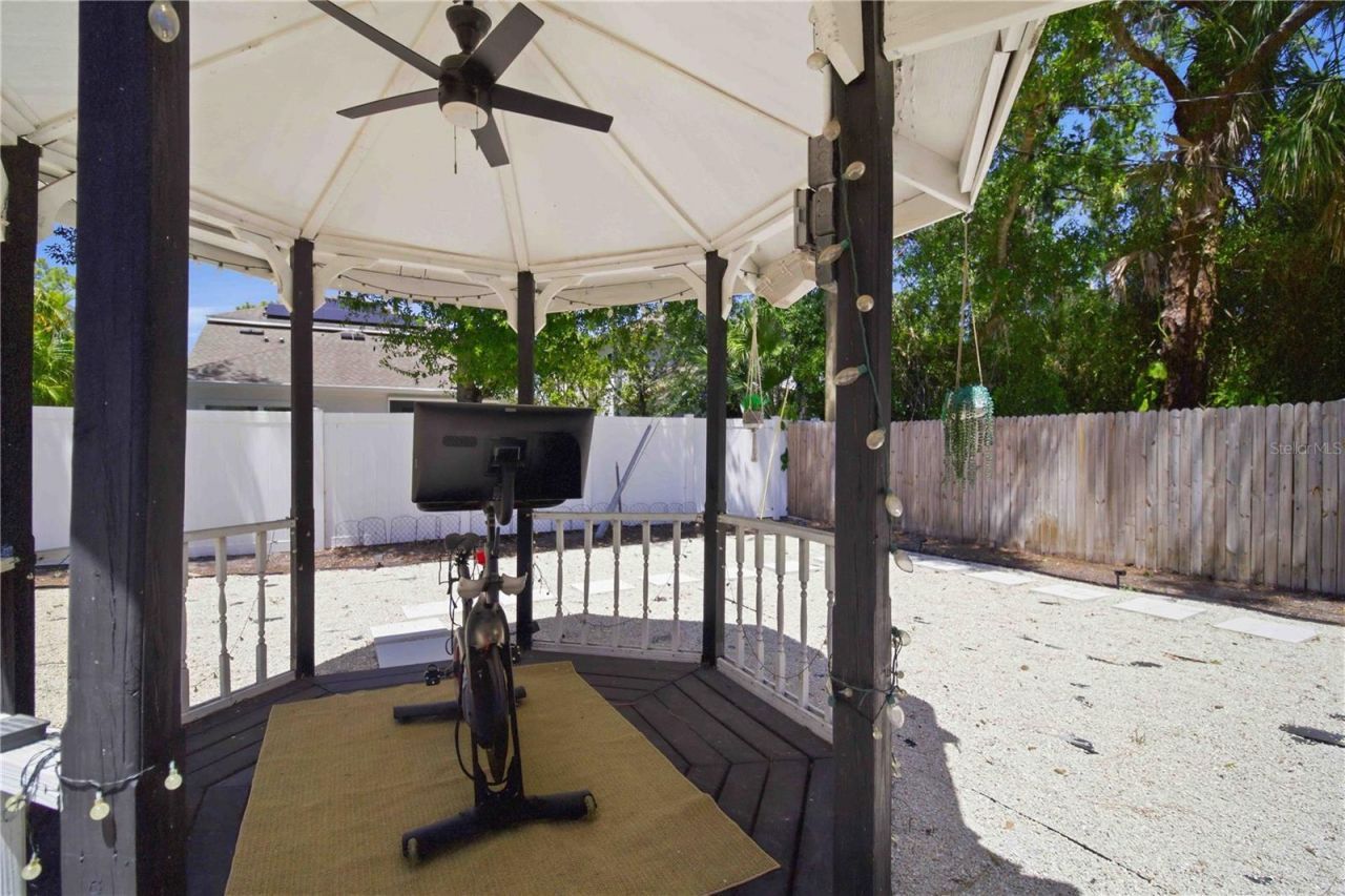 2565 Browning Street , Sarasota, FL 34237 Photo