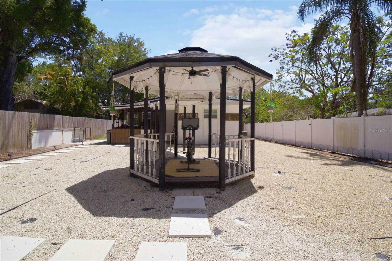 2565 Browning Street , Sarasota, FL 34237 Photo