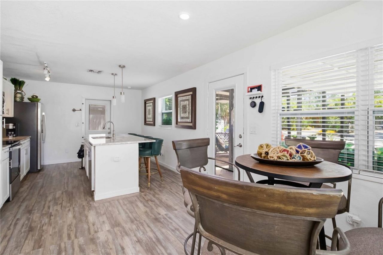 2565 Browning Street , Sarasota, FL 34237 Photo