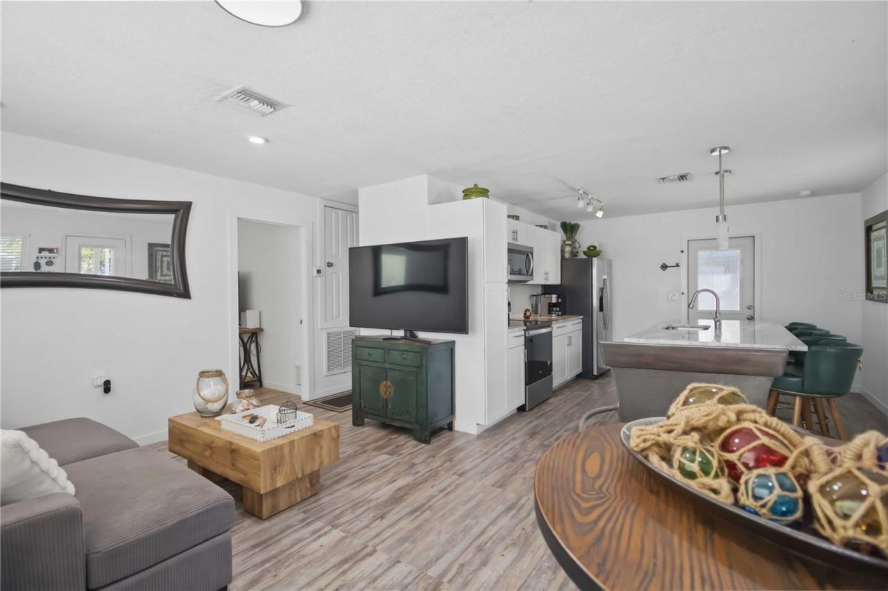 2565 Browning Street , Sarasota, FL 34237 Photo